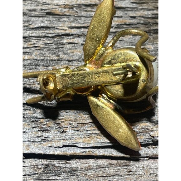 Brilliant Bug Insect Fly Brooch Made in Austria Crystals - Picture 2 of 6